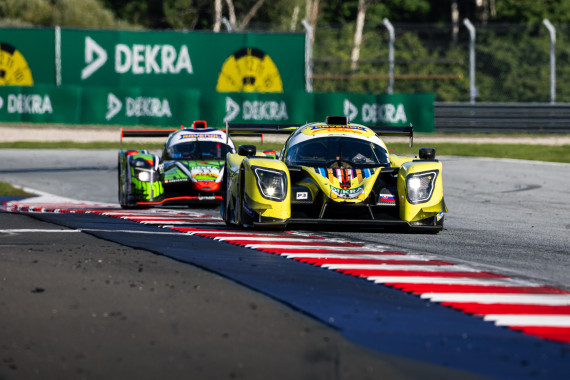 In der Trophy setzte sich Miro Konopka (vorne) gegen Thomas Ambiel durch