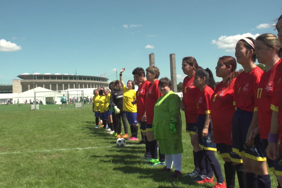 Schnittbilder Fußball