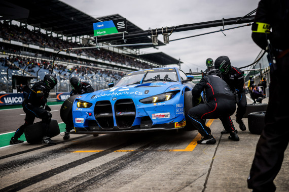 Schubert Motorsport gelangen am Fahrzeug von René Rast zwei schnelle Boxenstopps