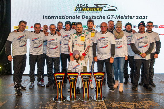 Montaplast by Land-Motorsport gewinnt zum zweiten Mal nach 2016 die Teammeisterschaft