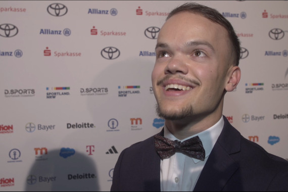 Im Interview blickt Para-Leichtathlet Yannis Fischer u.a. auf sein Jahr zurück und spricht über die Auszeichung als Para-Nachwuchssportler des Jahres.