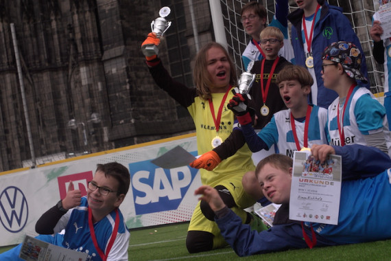 Erfolgreiche Premiere in Köln: Zum ersten Mal haben die Fußball-Inklusionstage der DFB-Stiftung Sepp Herberger in der Rheinmetropole stattgefunden - und dem Event eine würdige Bühne beschert.