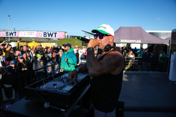 DJ Tomekk präsentierte beim DTM-Auftakt seinen neuen Song