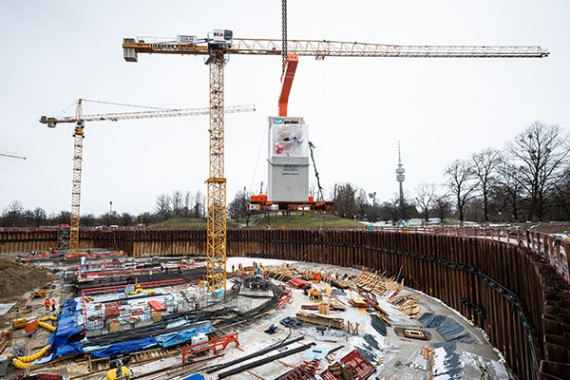 Die Red Bull Stadion München GmbH hat den Grundstein für den SAP Garden im Olympiapark München gelegt.
