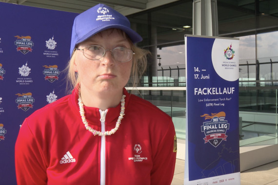 Im Interview spricht Natascha Wermelskirchen, Special-Olympics-Athletin, u.a. über den Fackellauf in Athen und die Ankunft der "Flame of Hope" in Berlin.
