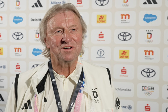 Im Interview spricht Nationaltrainer Horst Hrubesch u.a. über die Stimmung im Team sowie die Zukunft der DFB-Frauen.