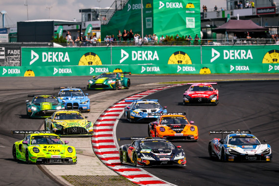 DEKRA ist nach mehr als 35 gemeinsamen Jahren auch in Zukunft offizieller technischer Partner der DTM