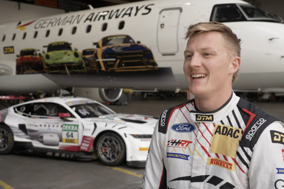 Im Interview spricht Fabio Scherer, DTM-Fahrer für HRT Ford Performance, u.a. über die Partnerschaft mit den New England Patriots sowie sein Saisonfazit vor dem abschließenden Rennwochenende.