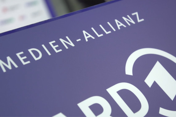 Es ist eine einmalige Allianz in der deutschen Mediengeschichte: Für die Special Olympics World Games haben sich die elf führenden Bewegtbild-Anbieter zusammengeschlossen, um mit ihrer geballten Medienkraft die Wettbewerbe in Berlin zu begleiten.