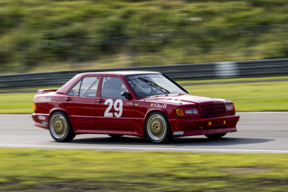 Vor Evo 1 und Evo 2: Der Mercedes 190 E 2.3-16V mit kleinem Flügel in der frühen DTM.