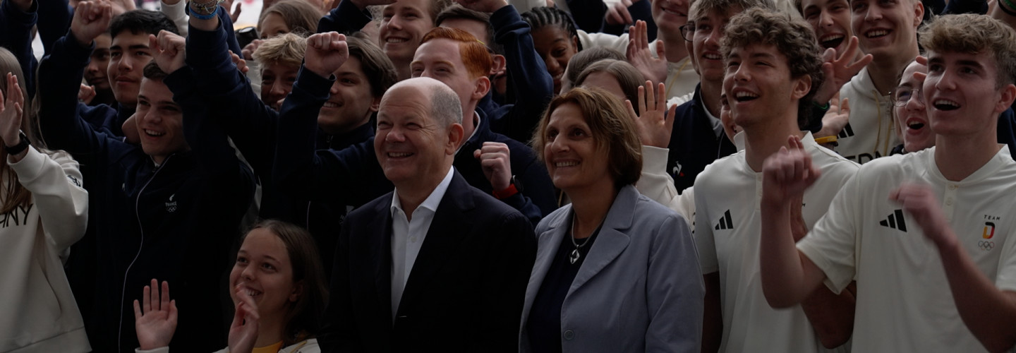 Vorschaubild: Olaf Scholz besucht das Deutsche Haus