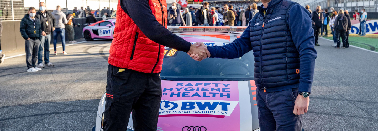 Chris Reinke, Leiter Audi Sport customer racing, und ADAC Vorstand Lars Soutschka