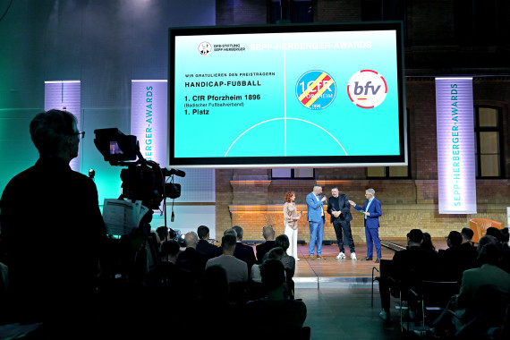 Die Verleihung wird als live auf #dabeiTV bei MagentaTV übertragen