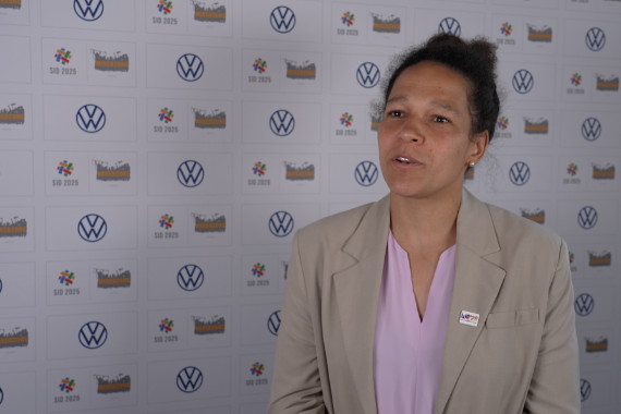 Im Interview spricht Célia Šašić, DFB-Vizepräsidentin für Gleichstellung und Diversität sowie zweimalige Europameisterin, u.a. über die Gründe, warum der Frauenfußball zunehmend populärer wird.