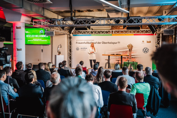 SID Mixed Zone - "Frauenfußball auf der Überholspur?!"