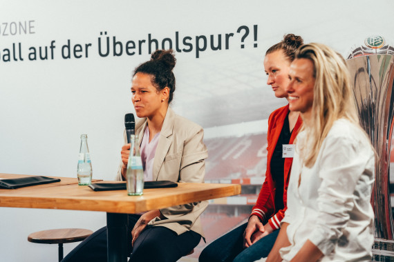 SID Mixed Zone - "Frauenfußball auf der Überholspur?!"