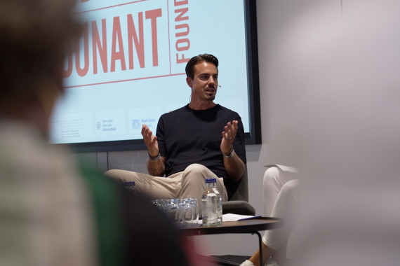 Schnittbilder von einem Paneltalk, der im Rahmen des United Summer Camp im Wankdorfstadion in Bern stattgefunden hat.