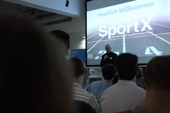 Highlight der Veranstaltung, die das Thema "Geld, Macht, Spiel: eine Diskussion über Ethik im modernen Sport" behandelt hat.