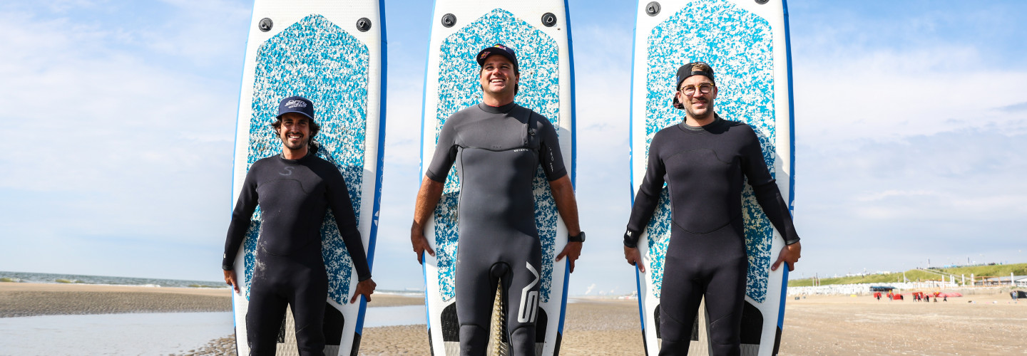 Maximilian Götz, Windsurf-Weltmeister Philip Köster und Albert Costa Balboa
