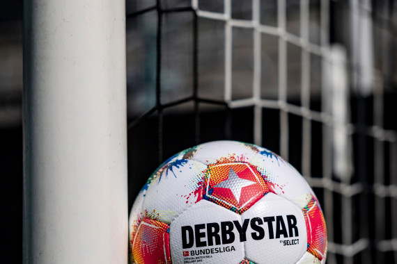 DERBYSTAR PRÄSENTIERT OFFIZIELLEN SPIELBALL DER BUNDESLIGA UND 2. BUNDESLIGA FÜR DIE SAISON 2025/26