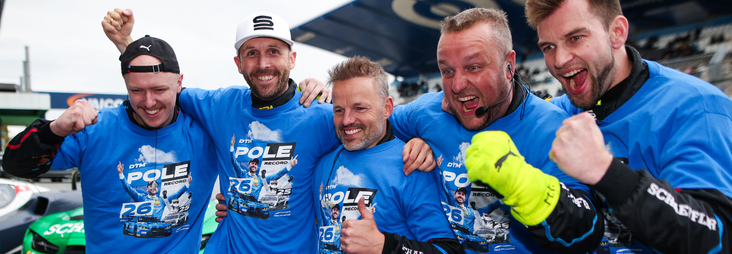 Großer Jubel bei Schubert Motorsport über die erste Pole-Position der Saison