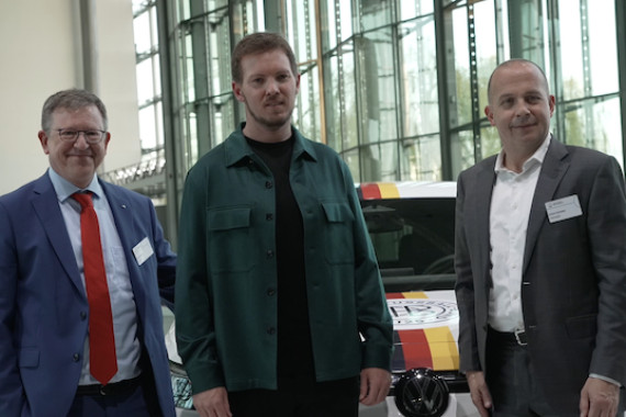 Bilder vom Empfang der Gäste vor der abendlichen Preisverleihung in Wolfsburg.