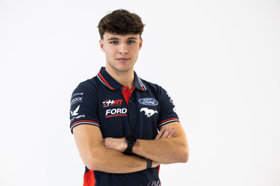 Kiano Blum teilt sich das Cockpit mit Niklas Kalus