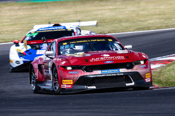 Max Reis und Niklas Kalus fuhren gemeinsam auf Rang drei