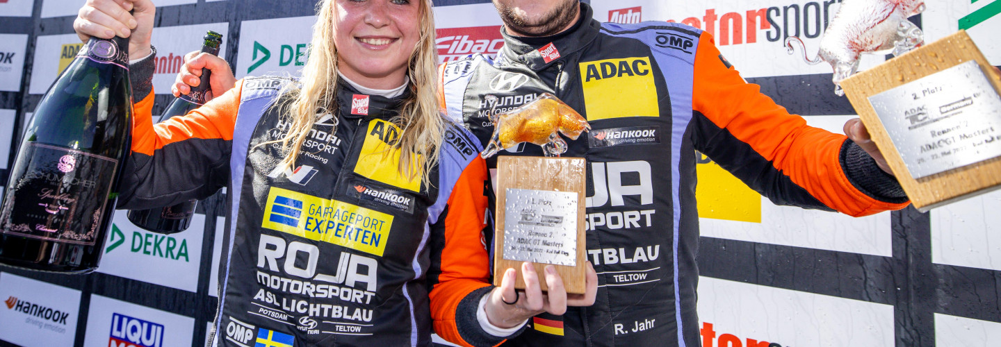 ROJA Motorsport feiert einen Doppelsieg