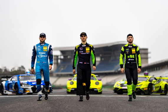 Ricardo Feller, Thomas Preining und Mirko Bortolotti (l-r) kämpfen um die DTM-Krone