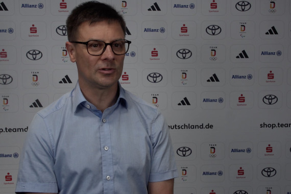 Im Interview spricht Olaf Tabor, Vorstand Leistungssport beim DOSB, ein Jahr vor den Sommerspielen u.a. über seine Vorfreude, die Erwartungen, das deutsche Haus und die Ziele in Paris.