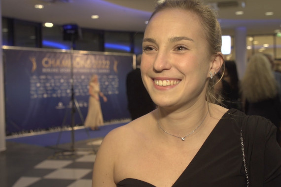 Im Interview spricht Wasserspringerin Lena Hentschel u.a. über ihre Erfahrungen mit den Special Olympics.