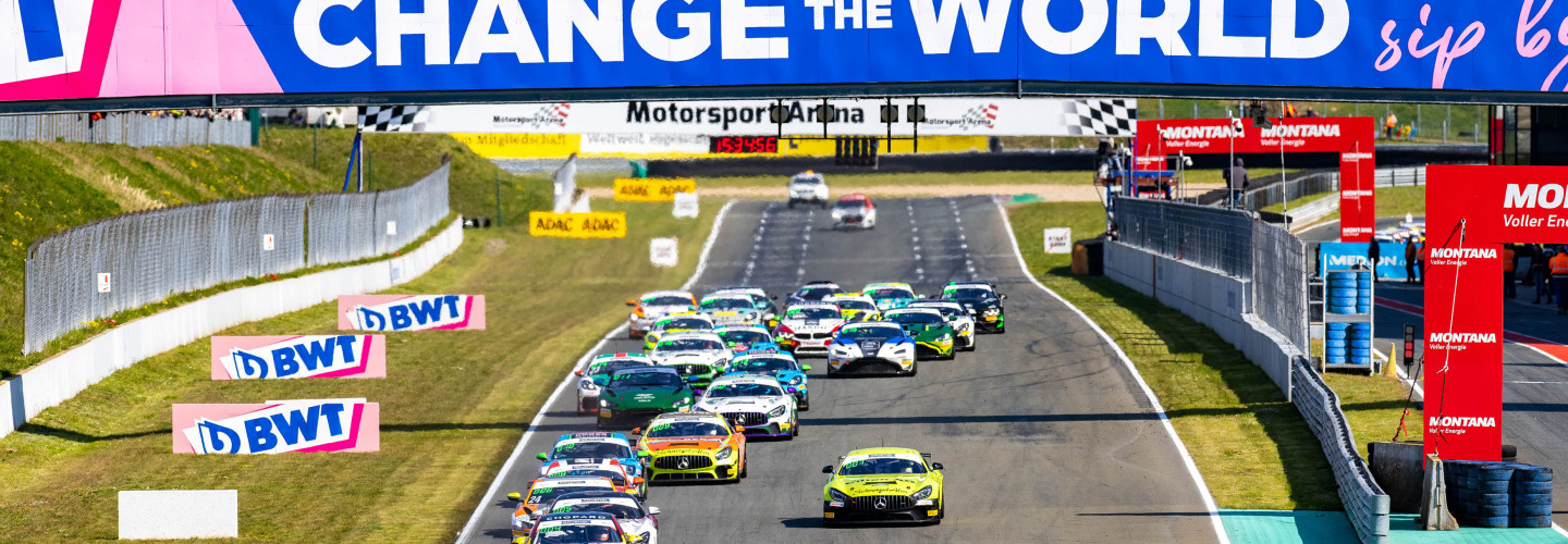 Start frei für die Saison 2022 der ADAC GT4 Germany