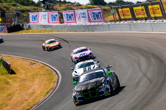 Platz zwei für den BMW M4 GT4 von Walkenhorst Motorsport