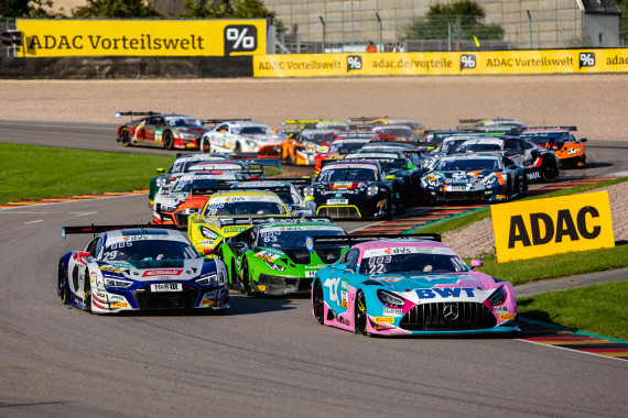 Das ADAC GT Masters setzt auf einen exklusiven nachhaltigen Kraftstoff von Shell