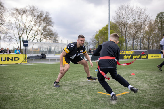 Pittsburgh Steelers veranstalten erstes Flag-Football-Camp in Deutschland