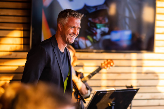 Mit dem Engagement in der DTM erweitert Ralf Schumacher die Partnerschaft mit dem ADAC