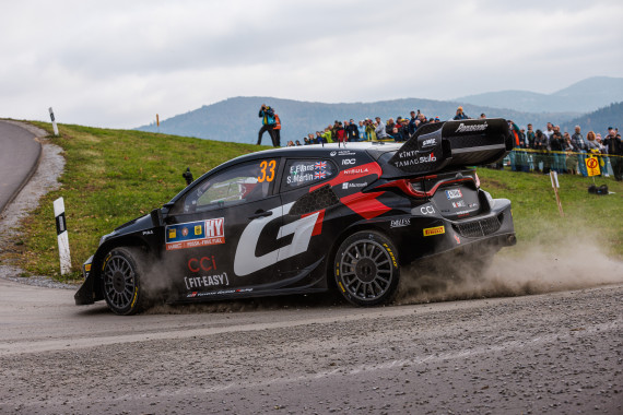 Die WRC-Action live und in Farbe gibt es auf rally.tv und bei Sky. Regionale TV-Sender ergänzen die Berichterstattung bei der Central European Rally