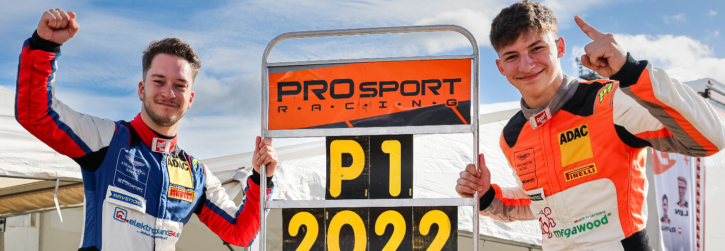 Großer Jubel bei den Titelverteidigern Mike David Ortmann (li.) und Hugo Sasse