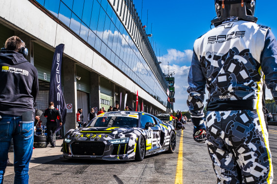 Der Audi R8 LMS GT4 von SAPE Motorsport