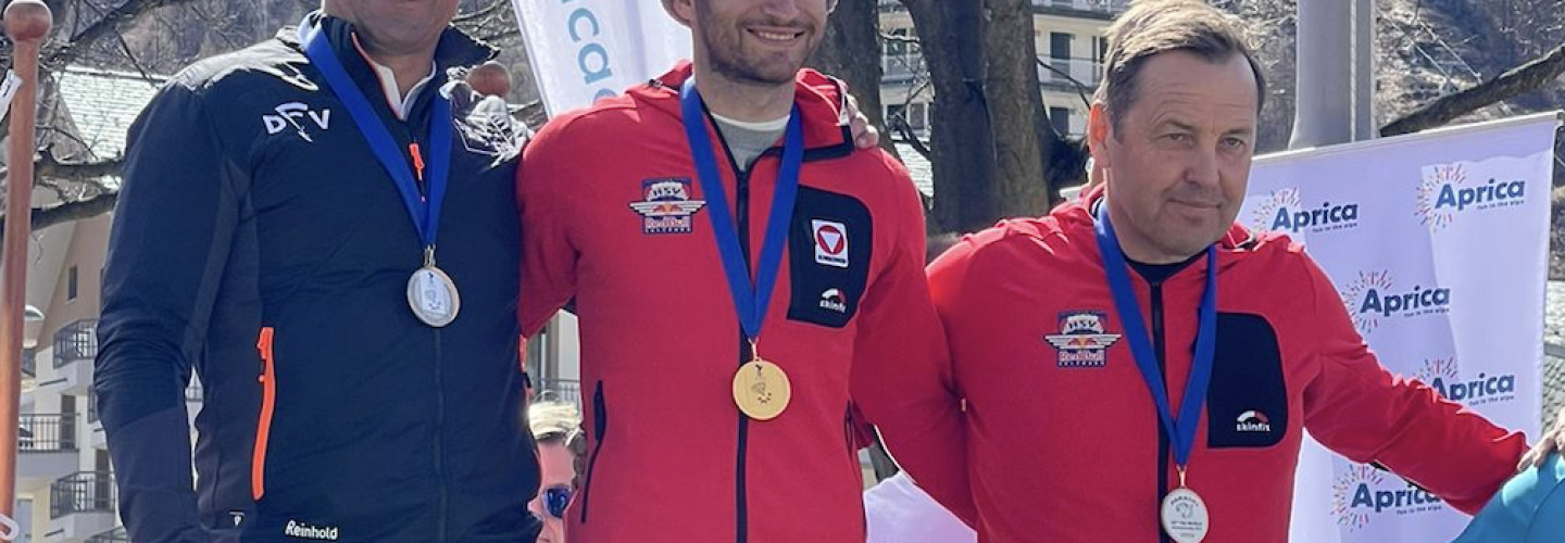 Die Medaillengewinner in der Herrenwertung: Reinhold Haibel, Sebastian Graser, Anton Gruber (vlnr)