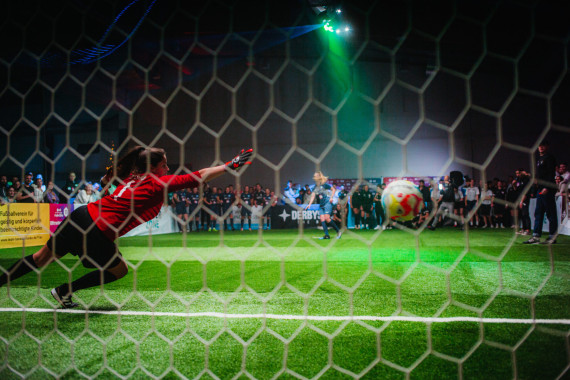 Deutschland-Premiere: Die 1. ELARIS Deutschen Meisterschaft im Elfmeterschießen