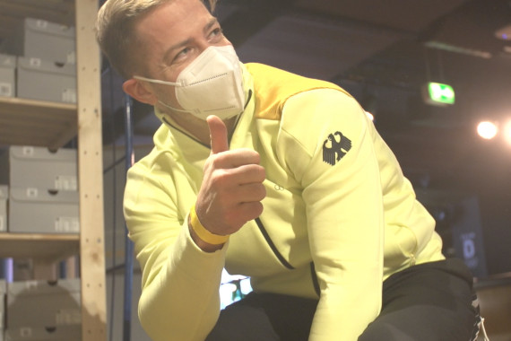 Moritz Müller bei der Einkleidung in München