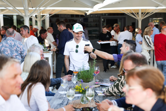 Lucas Auer genoss die Atmosphäre im Bootshaus am Dutzendteich
