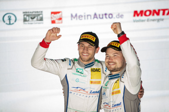Glücklich: die neuen Deutschen GT-Meister