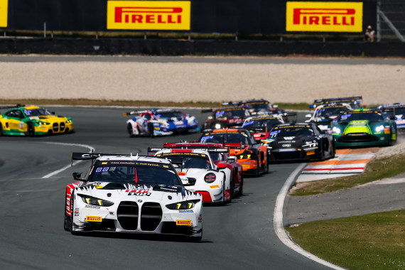 Die Zwillinge Sandro und Juliano Holzem feiern im BMW M4 GT3 Evo von Schubert Motorsport ihr Heimspiel am Nürburgring