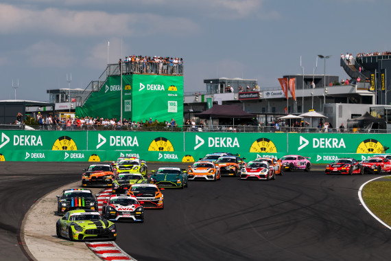 Die ADAC GT4 Germany kehrt nach einem Jahr Pause an den Sachsenring zurück