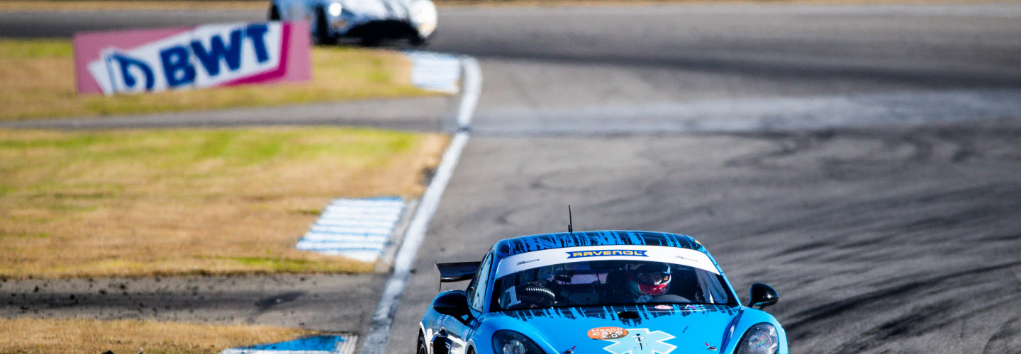 Siegerauto- Der Porsche 718 Cayman GT4 von Joel Sturm und Paul-Aurel König