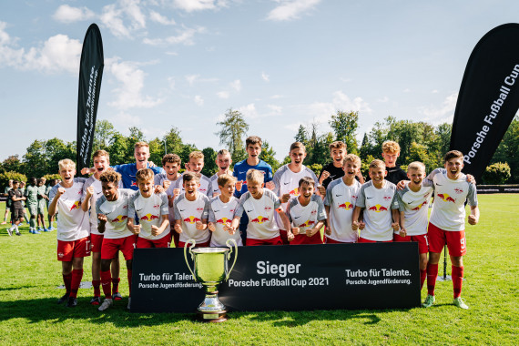 Porsche Fußball Cup 2021 Siegermannschaft RB Leipzig
