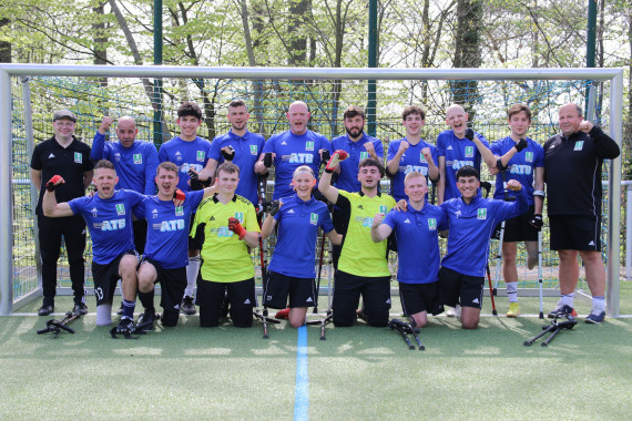 Mannschaftsbild Amputierten-Fußball-Nationalmannschaft 2024.JPG